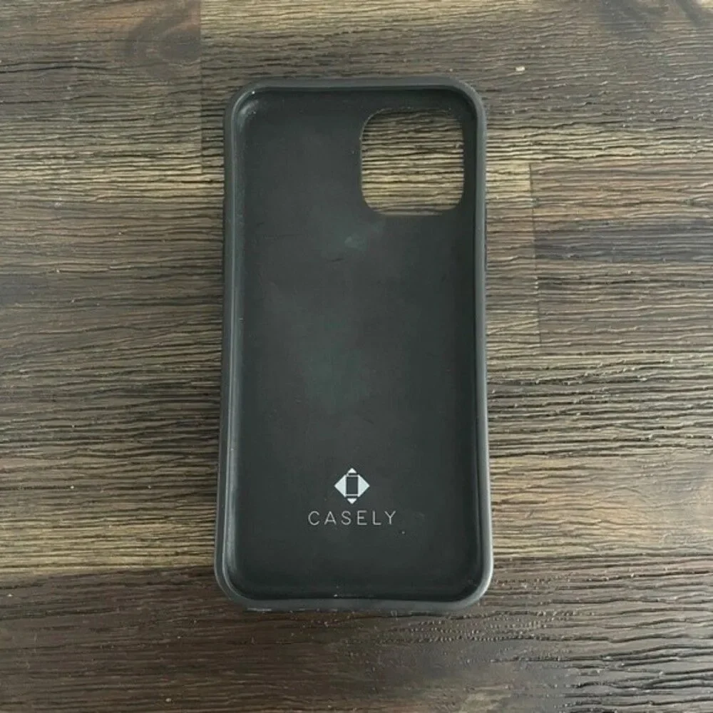 Casely iPhone 11 Pro High Tide Layered Ocean Waves Case